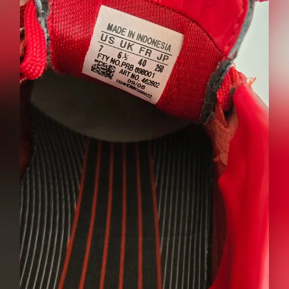 Rare Adidas Predator Absolute Absolion IC Red & Black Size US 7 Soccer Trainers - Picture 9 of 11